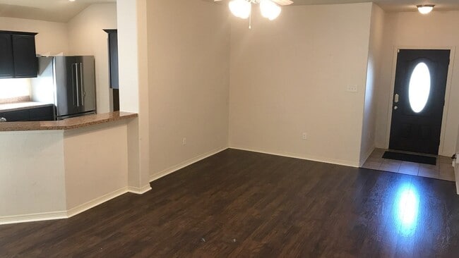 Foto del edificio - 4406 Davenport St