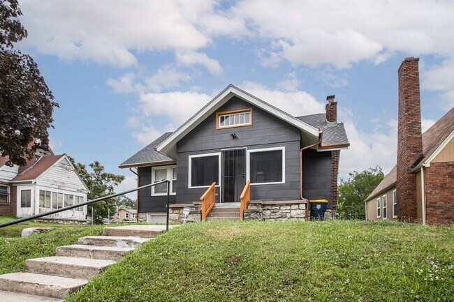 Building Photo - 4421 Bellefontaine Ave