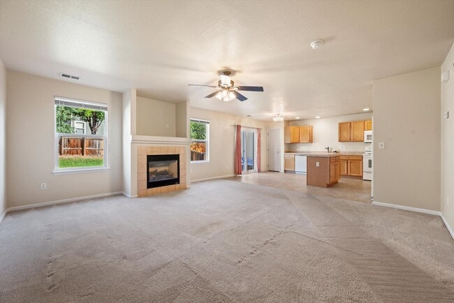 Building Photo - Beautiful 3-Bedroom Home in Cherry Creek School District with Fenced Yard & 2-Car Garage