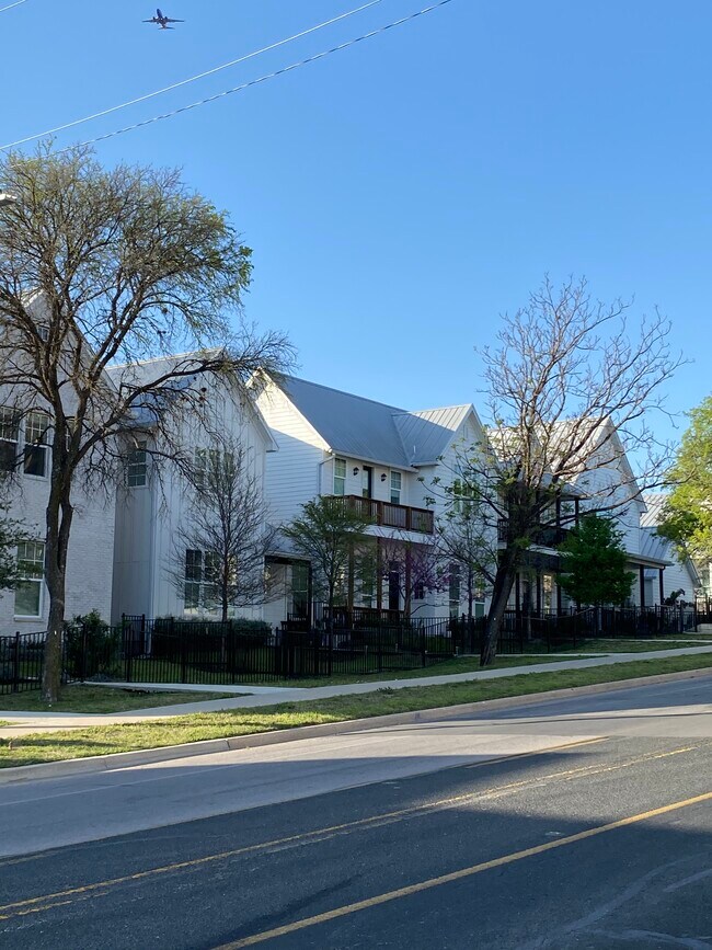 Springdale Creek is an intimate community of quaint modern urban farmhouses. - 4500 Grassland Dr