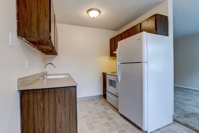 Foto del edificio - Cozy, Yet Spacious Upper Studio Apartment!!