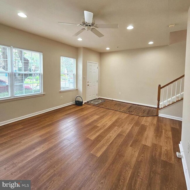 Building Photo - 5431 Cheyenne Knoll Pl