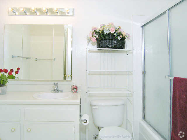 Bathroom Fixtures Hayward Ca courtyard apartments rentals - hayward, ca | apartments Bathroom Fixtures Hayward Ca courtyard apartments rentals - hayward, ca | apartments