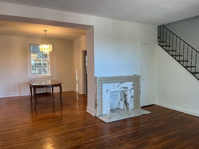 Foto del edificio - 3 Bedroom Single Family Home in Pittsburgh...