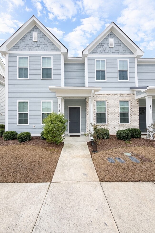 Building Photo - 175 Old Murdoch Rd