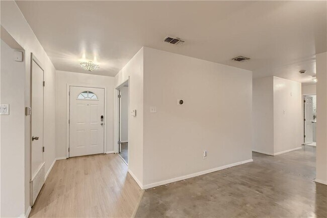 Building Photo - 1711 Mearns Meadow Blvd