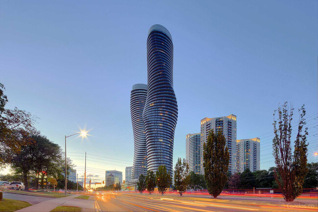 Building Photo - 60 Absolute Av