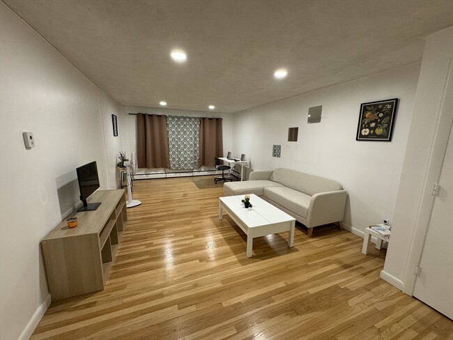 Foto del edificio - 20 Radcliffe Rd