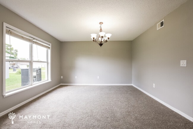 Building Photo - 604 Muskrat Dr