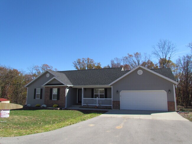 Building Photo - A MUST SEE BEAUTIFUL HOME! NEW CARPET COMI...