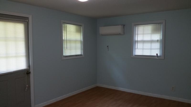 Building Photo - 534 N. Hairston Road