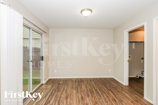 Foto del edificio - 3643 Bridgebluff Ln