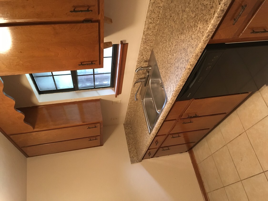 Foto del edificio - 3021 Homewood Pl