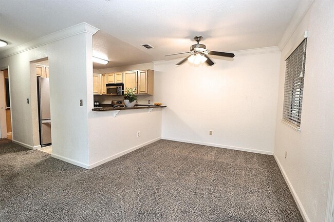 Building Photo - 11150 Trinity River Dr