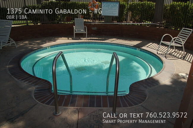 Foto del edificio - Adorable Studio! Ideal Location!