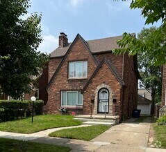 Building Photo - 18489 Santa Rosa Dr