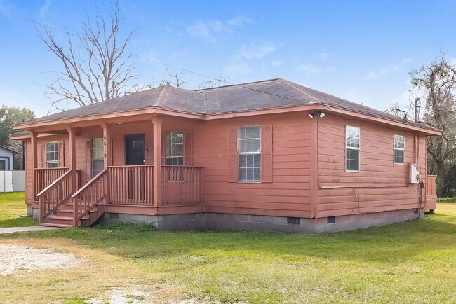 Foto del edificio - 6619 Wayne Johnson Ave