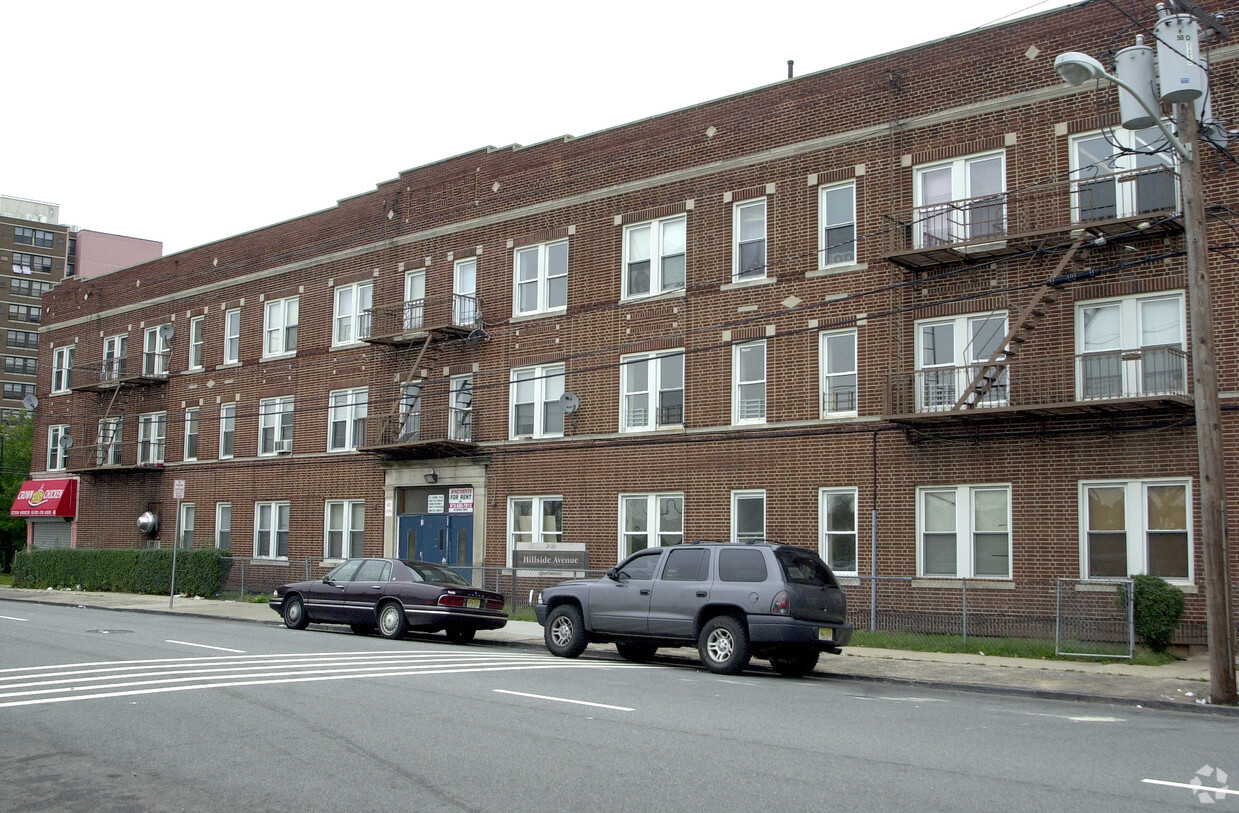 Primary Photo - Hillside Avenue Apartments