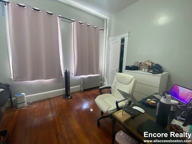 Foto del edificio - 447 Park Dr