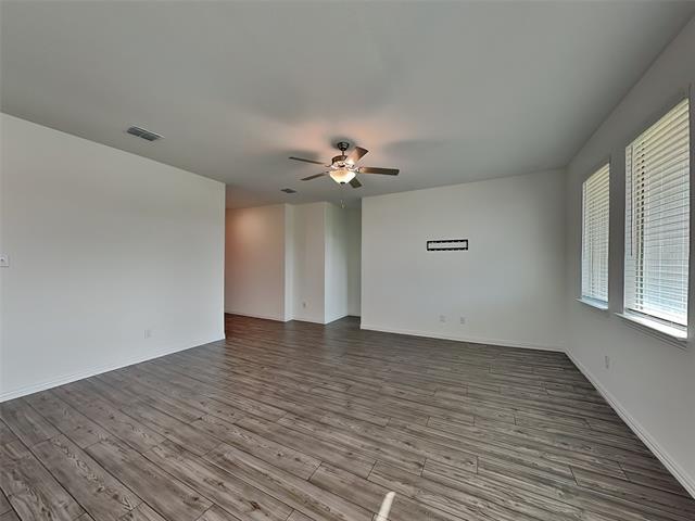 Building Photo - 5604 Elwood Dr