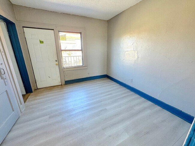 Building Photo - West California 203