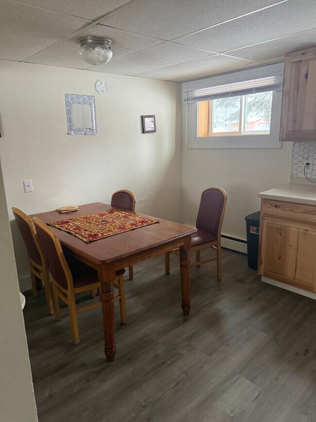 Foto del edificio - 3748 Swenson Ave