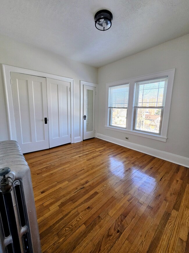 Bedroom - Virginia Apartments