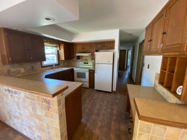 Building Photo - 4100 G St