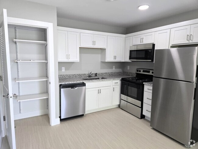 Building Photo - Auburn Meadows Apartments