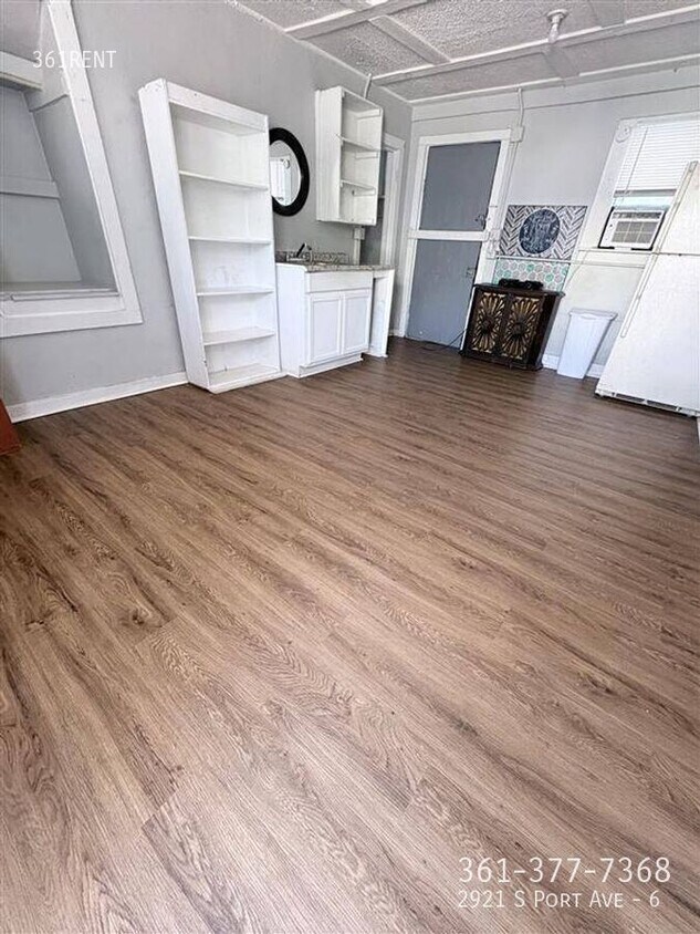 Foto del edificio - 2921 S Port Ave