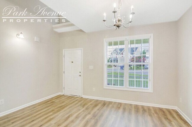 Foto del edificio - 1306 Southgate Dr