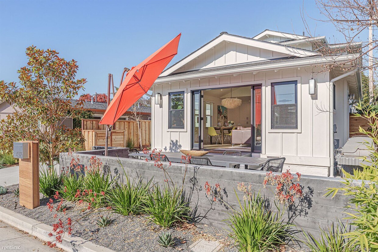 Foto principal - 3 br, 2.5 bath House - 3868 Emerald House