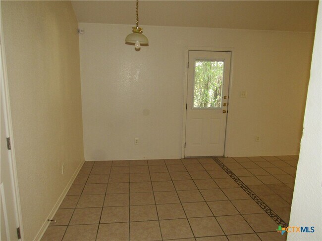 Building Photo - 4809 John David Dr
