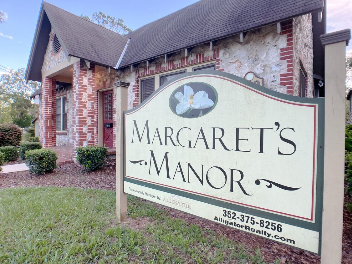 Margaret's Manor - 2 Bedroom, One Bathroo... - Margaret's Manor -  2 Bedroom, One Bathroo...