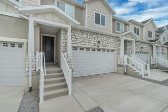 Building Photo - 672 S 4500 S