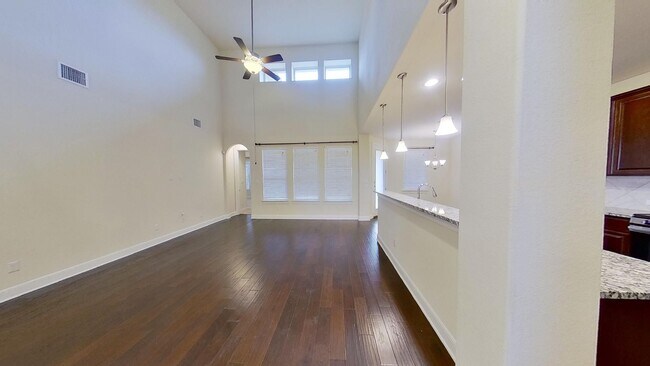 Foto del edificio - PROMO!!! $500 OFF FIRST MONTHS RENT PLUS $...