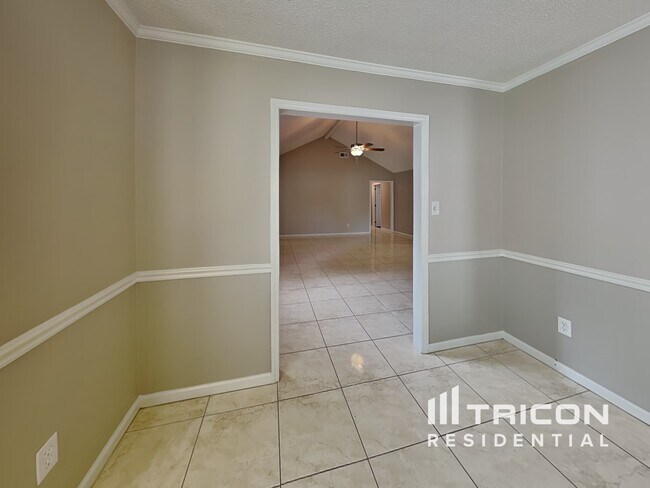 Foto del edificio - 14411 Cinnamon Field Rd