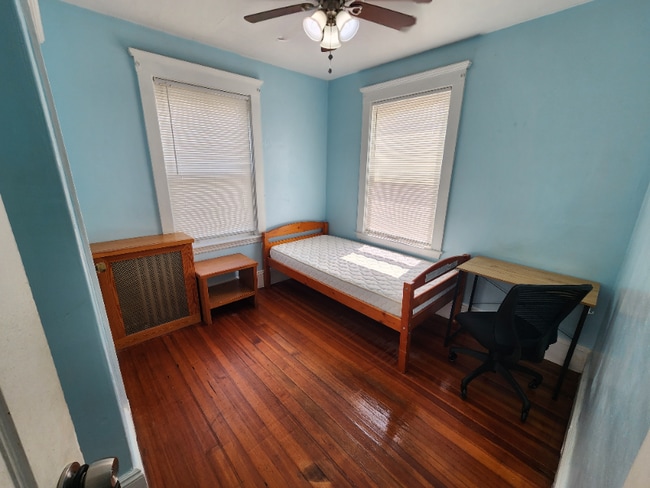 Photo - 44 Woodbine St Apartment