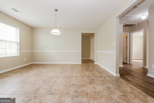 Building Photo - 5179 Tew Ln SW