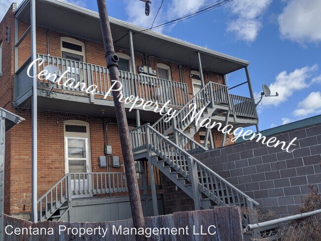Building Photo - 942-944 W Woolman St