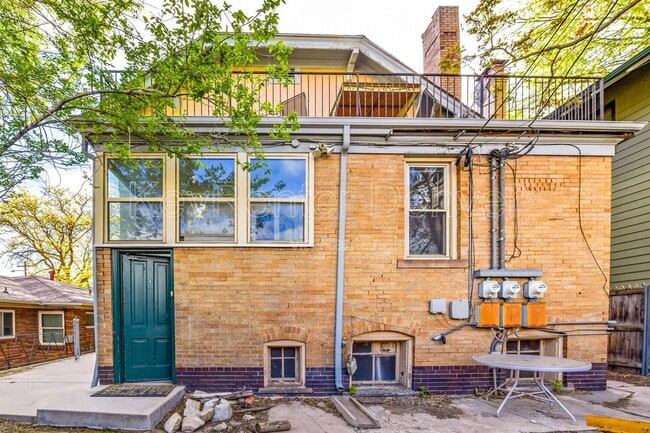 Photo - 1275 Detroit St Apartment