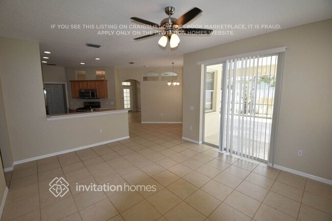 Building Photo - 12110 Whistling Way