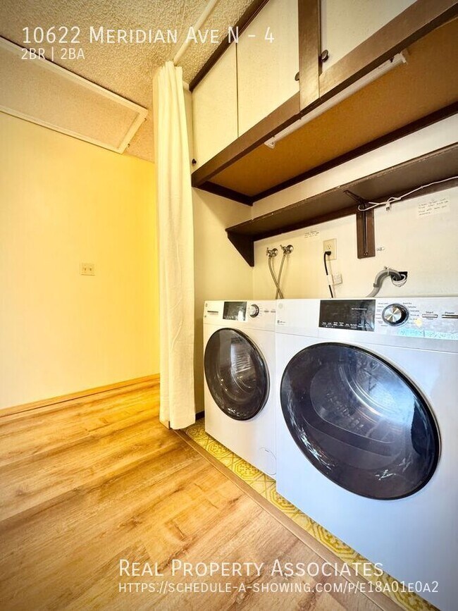 Foto del edificio - 10622 Meridian Ave N