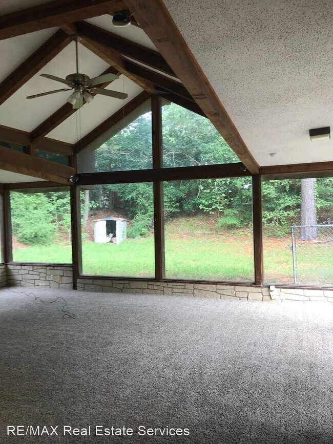 Building Photo - 3 br, 2 bath House - 219 Whispering Pines