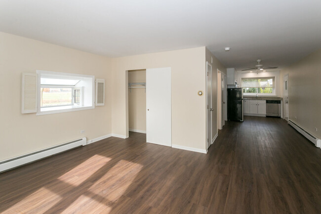 Foto del interior - 1923 W Willow RD