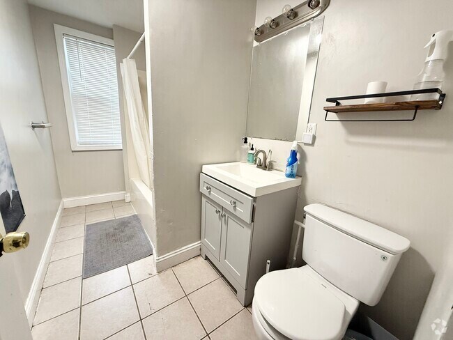 Building Photo - 17 Cawfield St