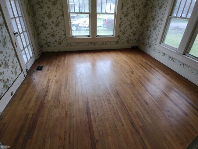 Building Photo - 4 br, 2 bath House - 205 Tennessee Avenue