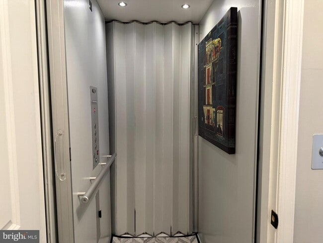 Foto del edificio - 7548 Morris St