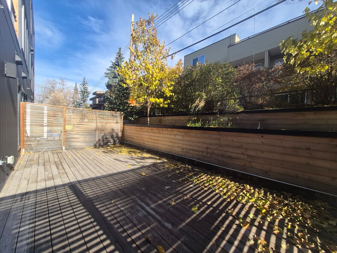 Photo principale - 2502 16A St SW