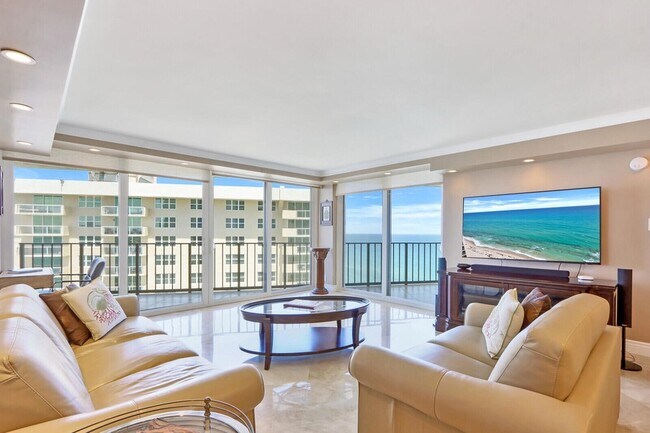 Building Photo - 5420 N Ocean Dr